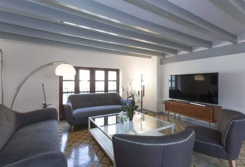 Hotelli Gran H La Marina