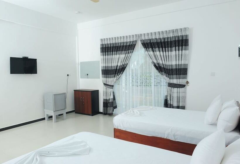 فندق Sunstar Nilaveli