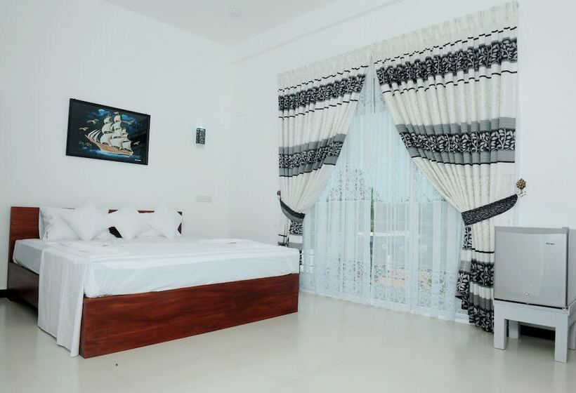 فندق Sunstar Nilaveli