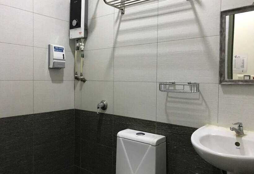 فندق صغير Pg Inn