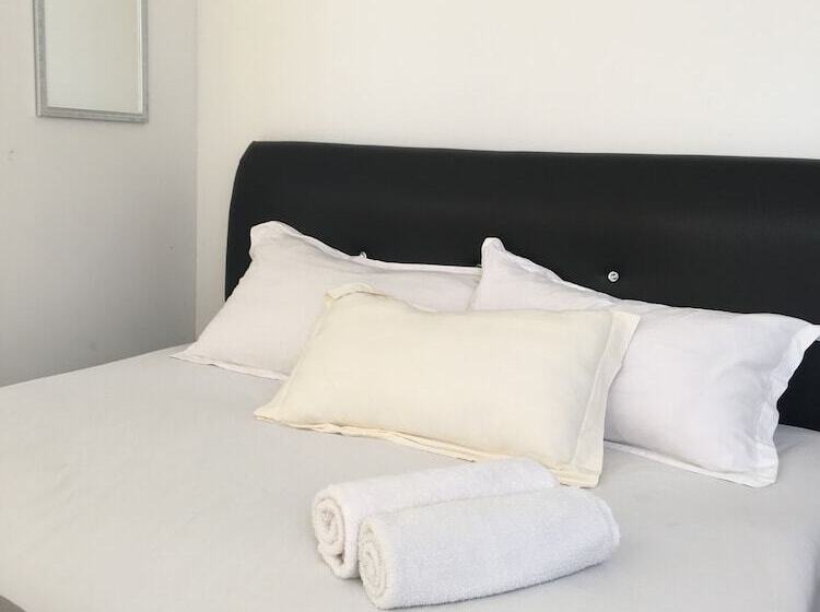 فندق صغير Pg Inn