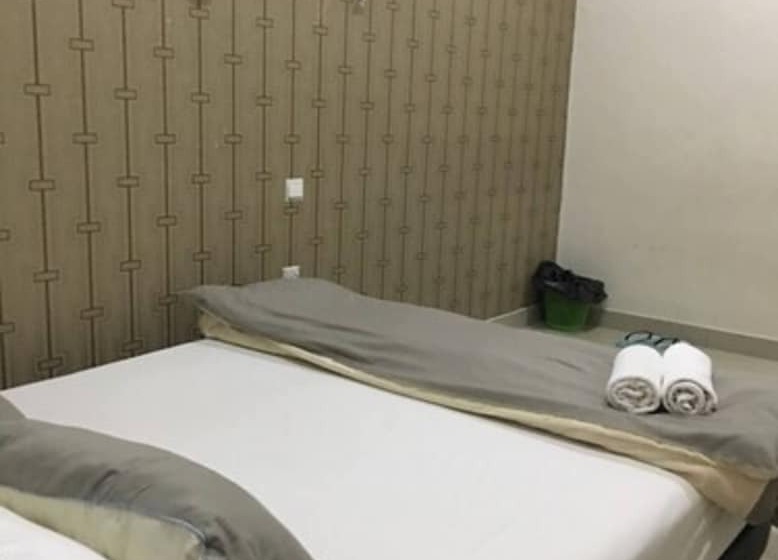 فندق صغير Pg Inn