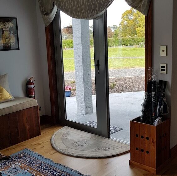 Bed and Breakfast Bruntwood Lodge