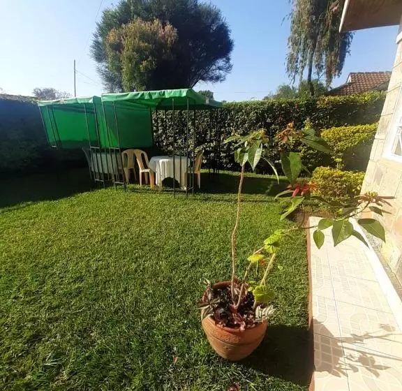 Bed and Breakfast Salient Guest House