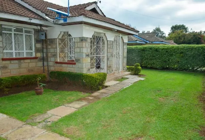 Bed and Breakfast Salient Guest House