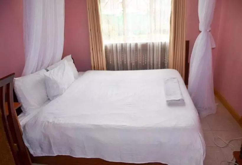 Bed and Breakfast Salient Guest House