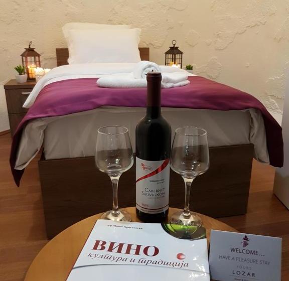 هتل And Winery Lozar