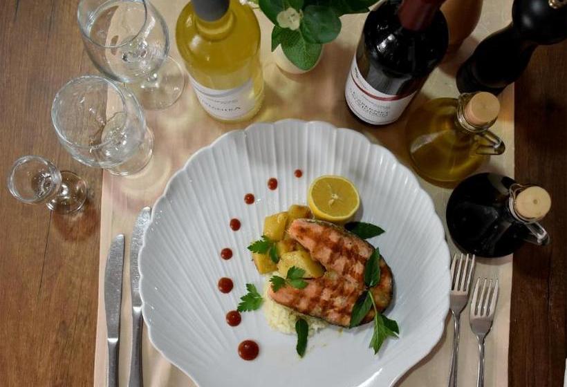 هتل And Winery Lozar