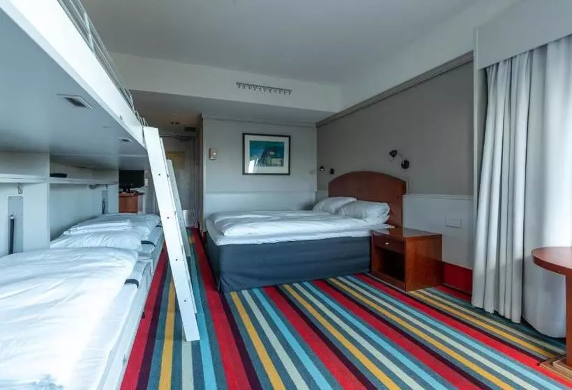 ホテル Dronningen