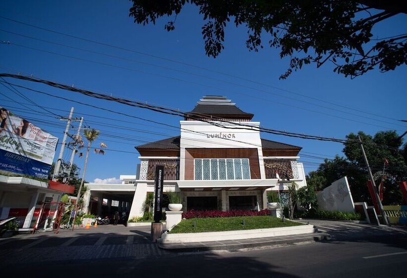 Luminor Hotel Banyuwangi By Wh