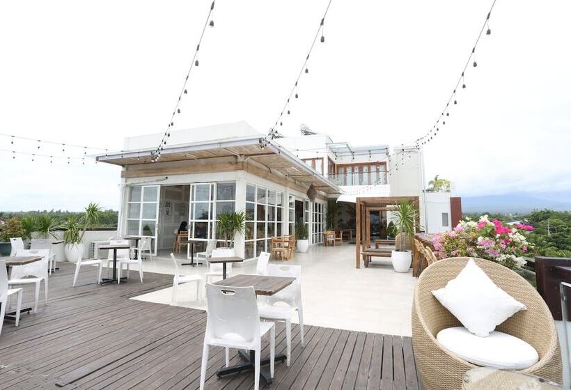 Luminor Hotel Banyuwangi By Wh