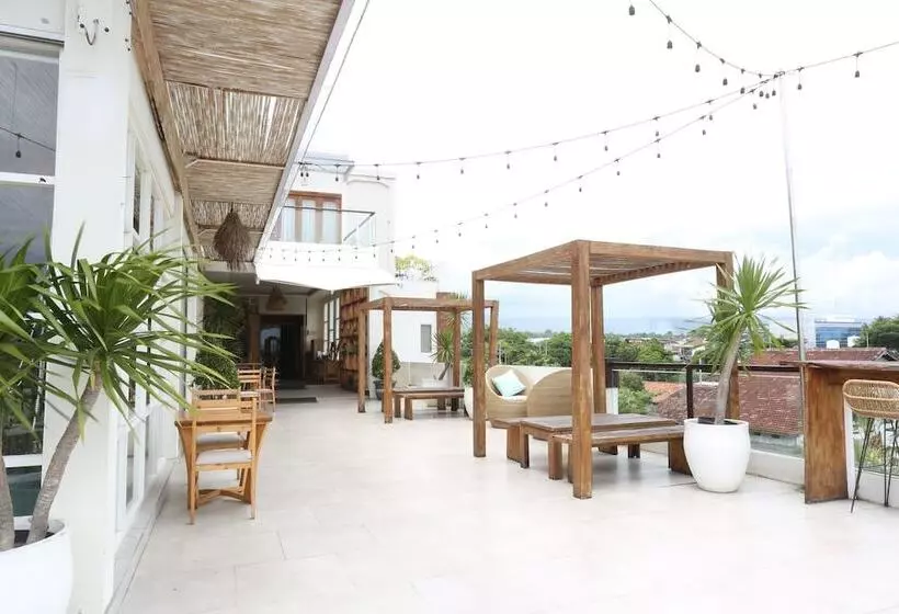 Luminor Hotel Banyuwangi By Wh