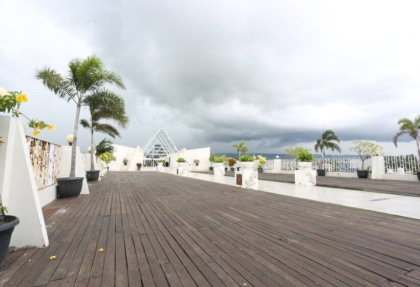 Luminor Hotel Banyuwangi By Wh