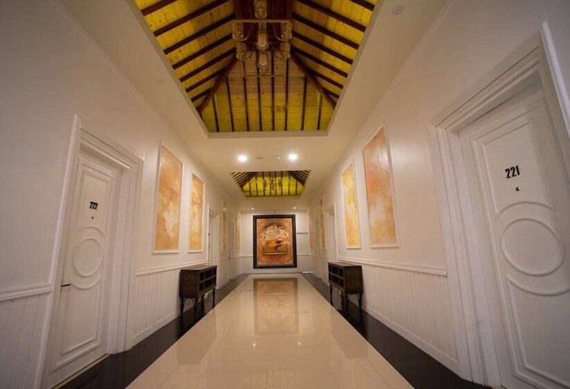 Luminor Hotel Banyuwangi By Wh