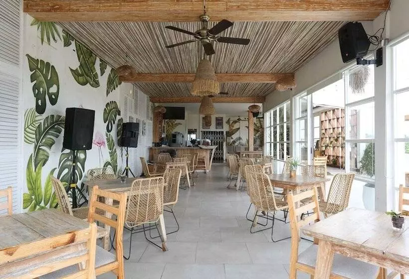Luminor Hotel Banyuwangi By Wh