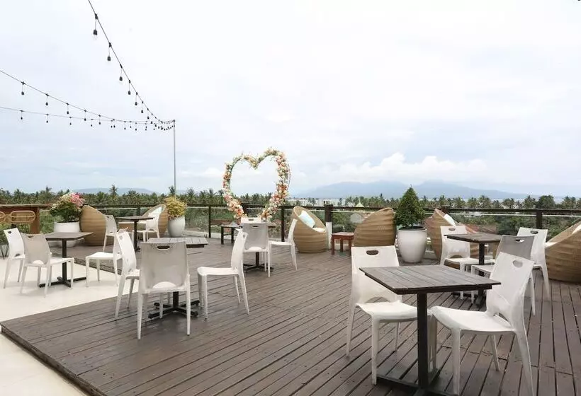 Luminor Hotel Banyuwangi By Wh
