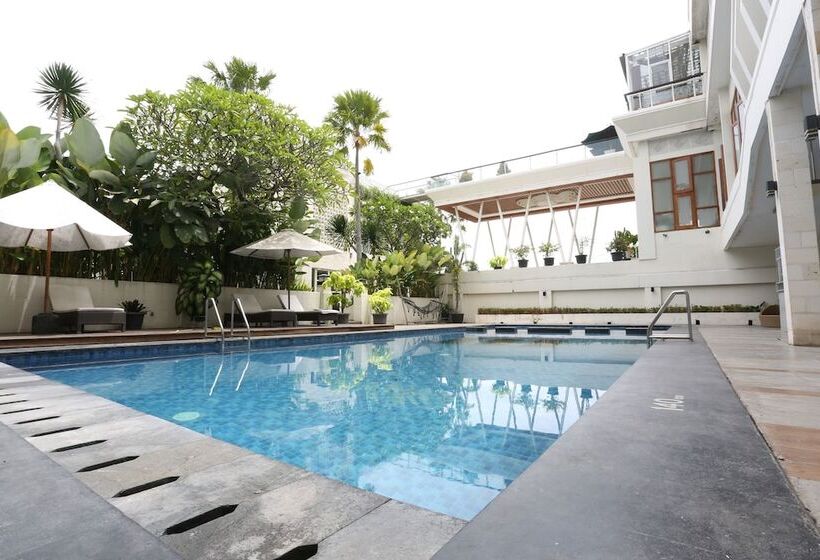 Luminor Hotel Banyuwangi By Wh