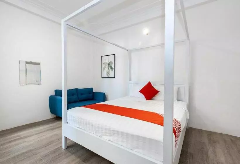 ペンション Gis Hotel Nha Trang & Motorbike Rental