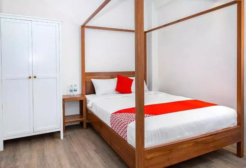 ペンション Gis Hotel Nha Trang & Motorbike Rental