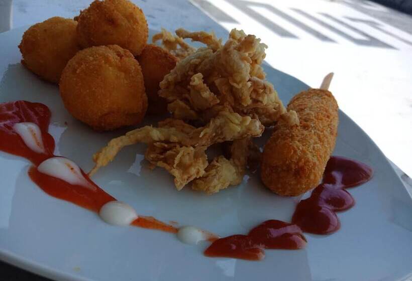 Coconut Hotel   Hostel