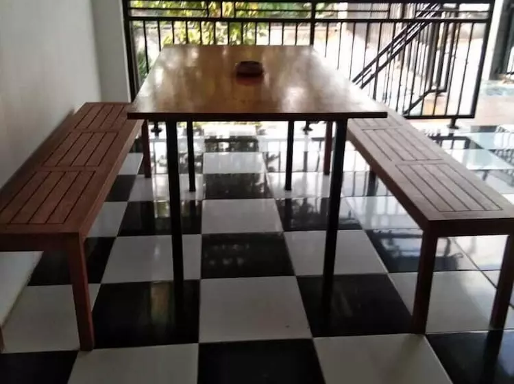 Coconut Hotel Hostel