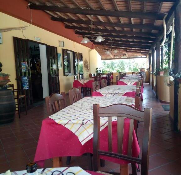 펜션 Europa Rooms And Restaurant