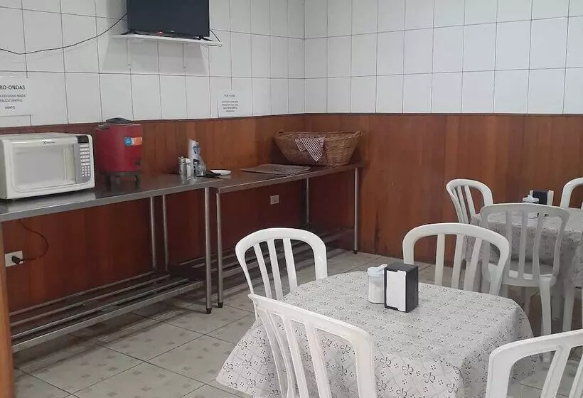 پانسیون Pousada Baraúna