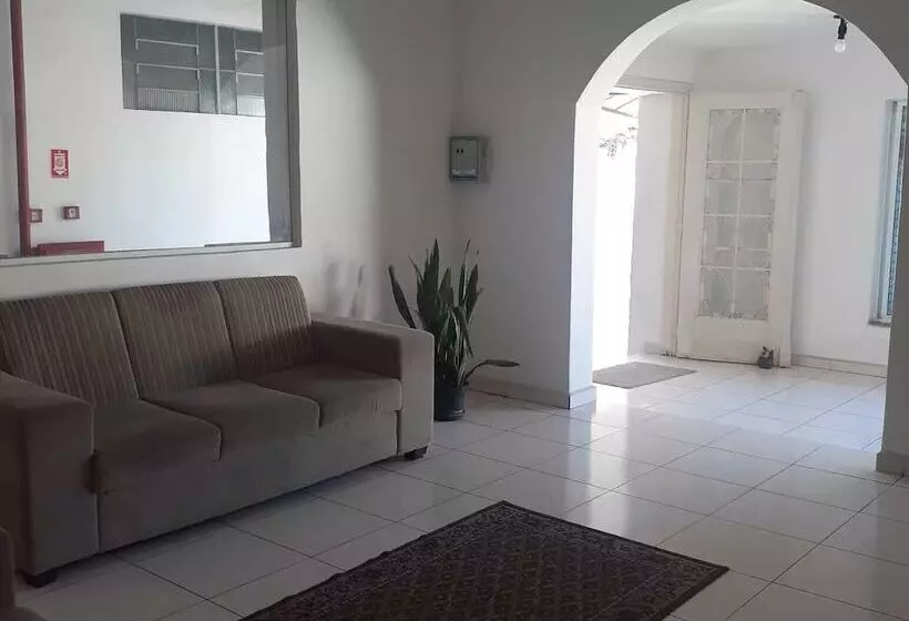 پانسیون Pousada Baraúna