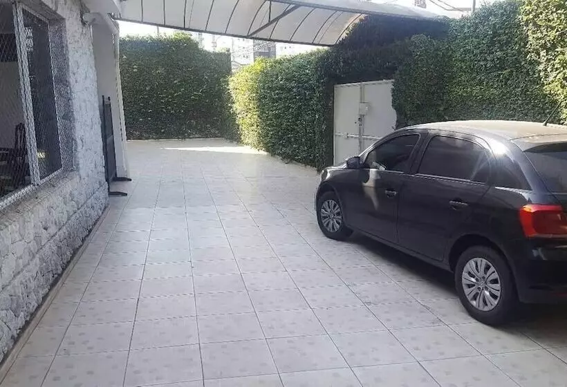 پانسیون Pousada Baraúna