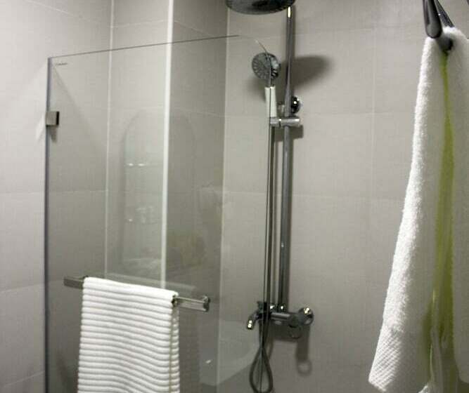 هتل Tsetsen Khangai