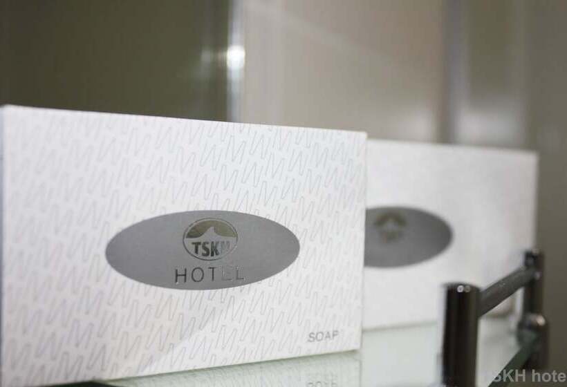 هتل Tsetsen Khangai