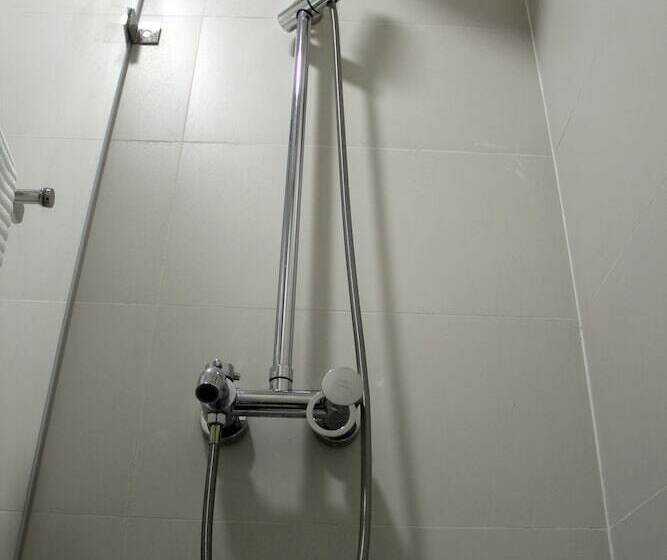 هتل Tsetsen Khangai