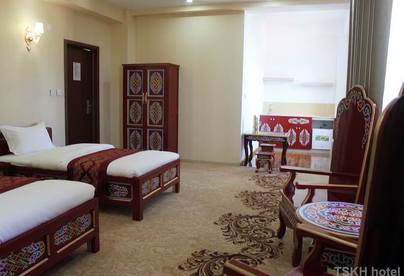 هتل Tsetsen Khangai