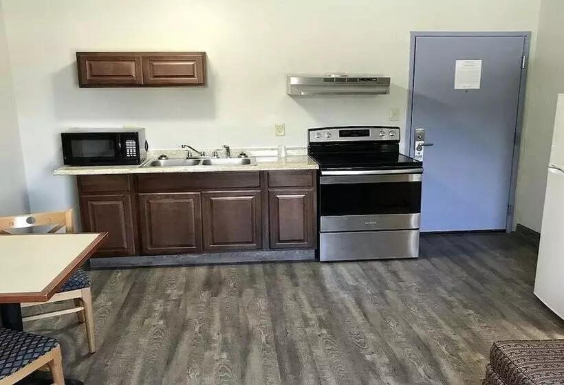 モーテル Palace Inn & Suites Newport News/jefferson Ave