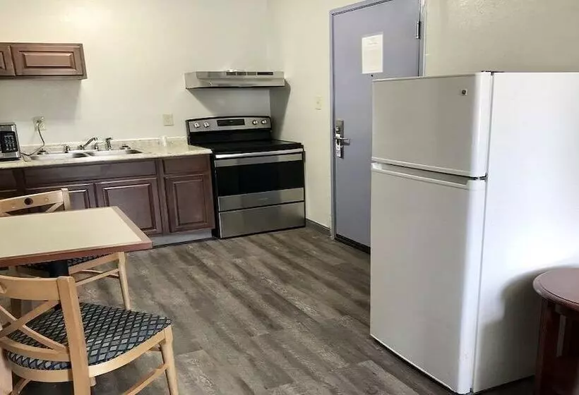 モーテル Palace Inn & Suites Newport News/jefferson Ave