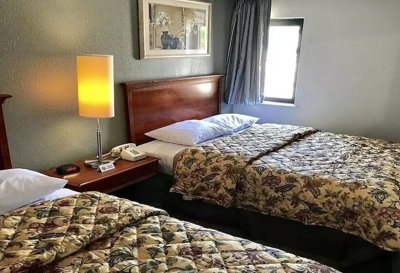 モーテル Palace Inn & Suites Newport News/jefferson Ave