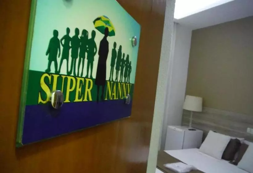 ホテル Basilio Reformado Pelo Sbt