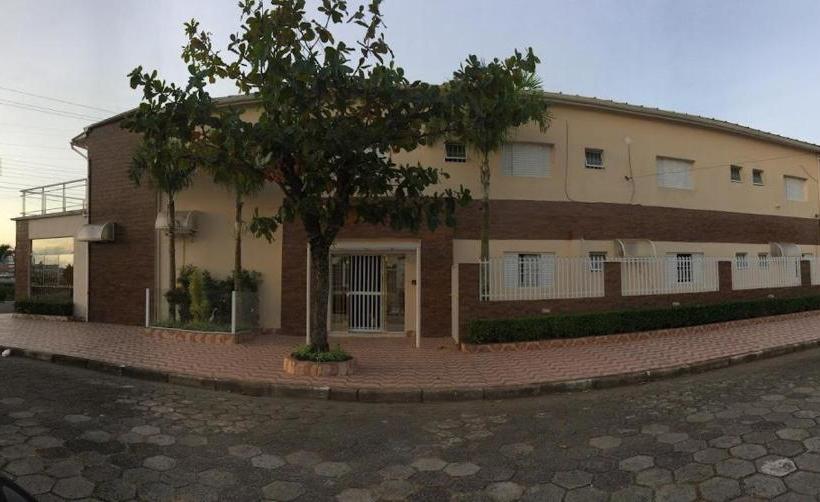 Отель Basilio Reformado Pelo Sbt