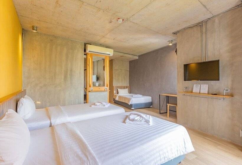 Ecoloft Hotel   Sha Plus
