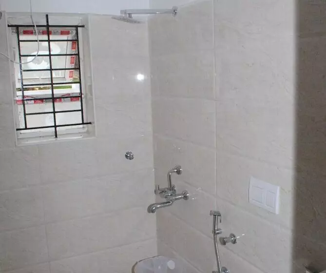 Hotelli Ulo Armster Palace