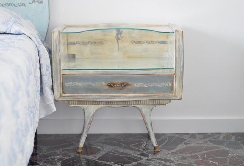 پانسیون Versomare