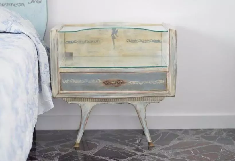 پانسیون Versomare