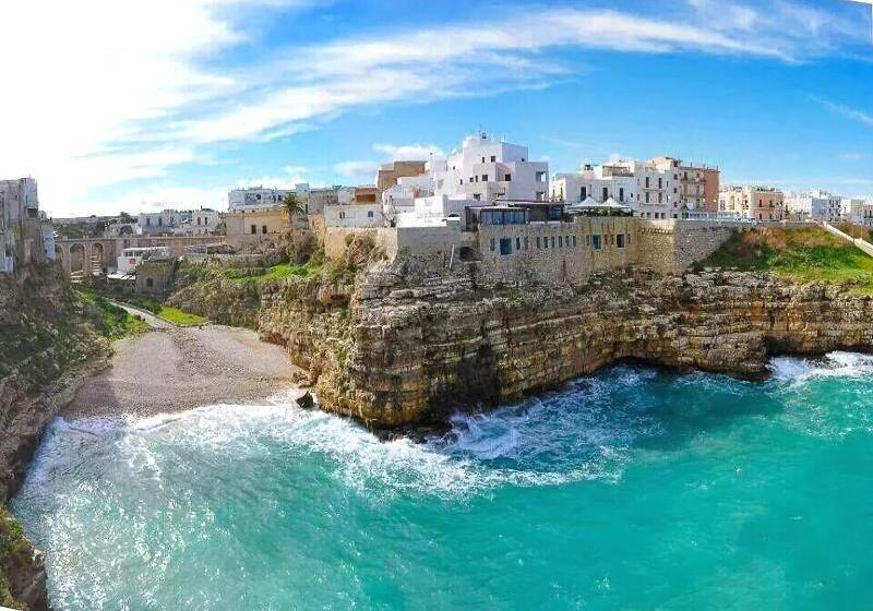 پانسیون Versomare