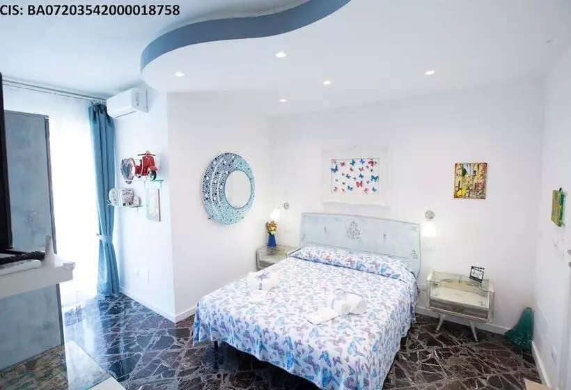 پانسیون Versomare