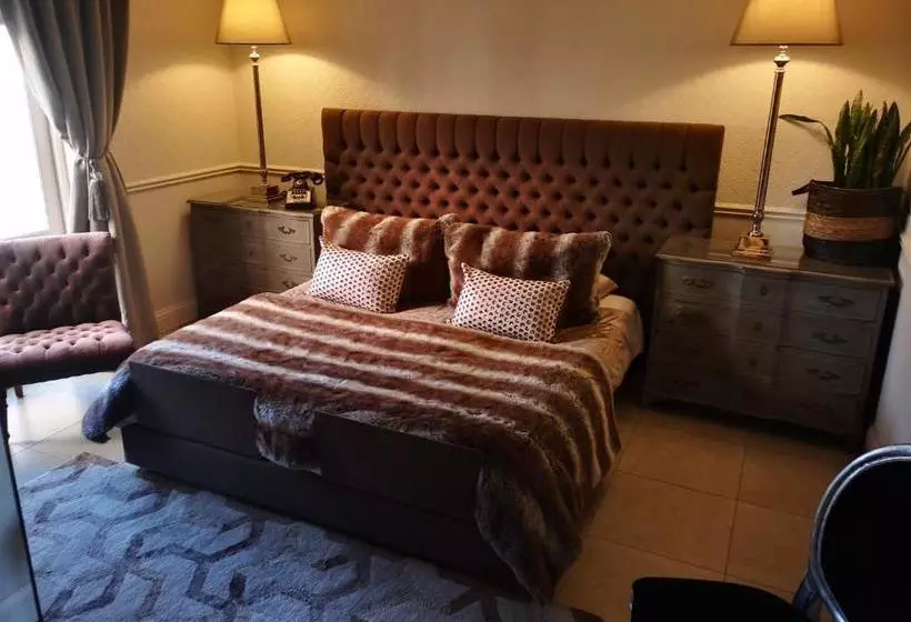 ベッドアンドブレックファースト Maison Le Pur Sang