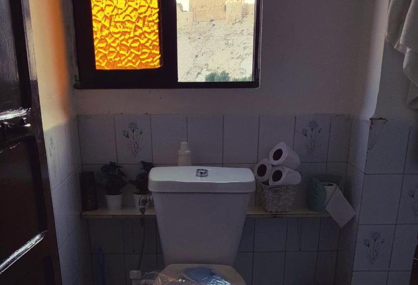 پانسیون Karak House