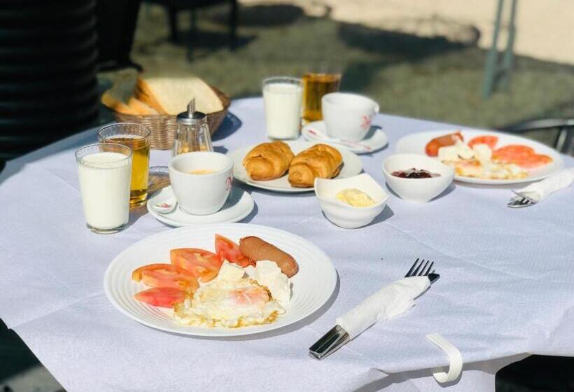 ペンション Sea Front Villa