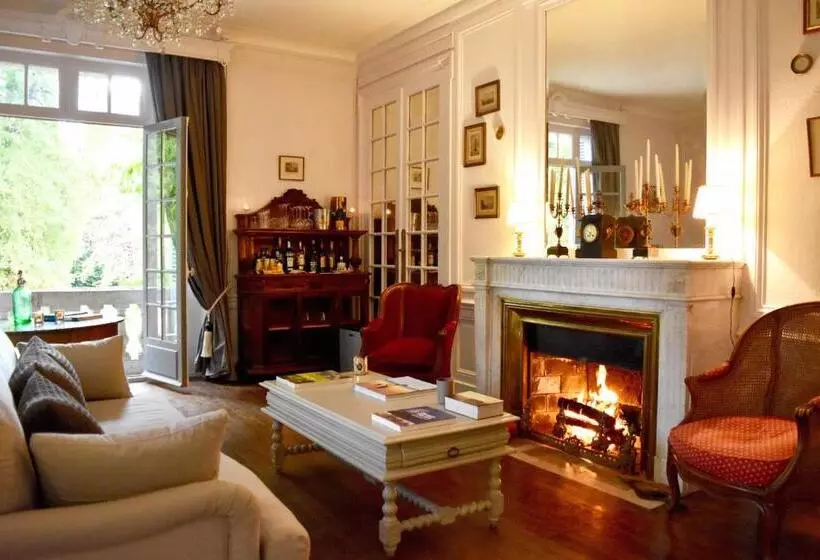 Aamiaismajoitus (B&B) Manoir De Plaisance