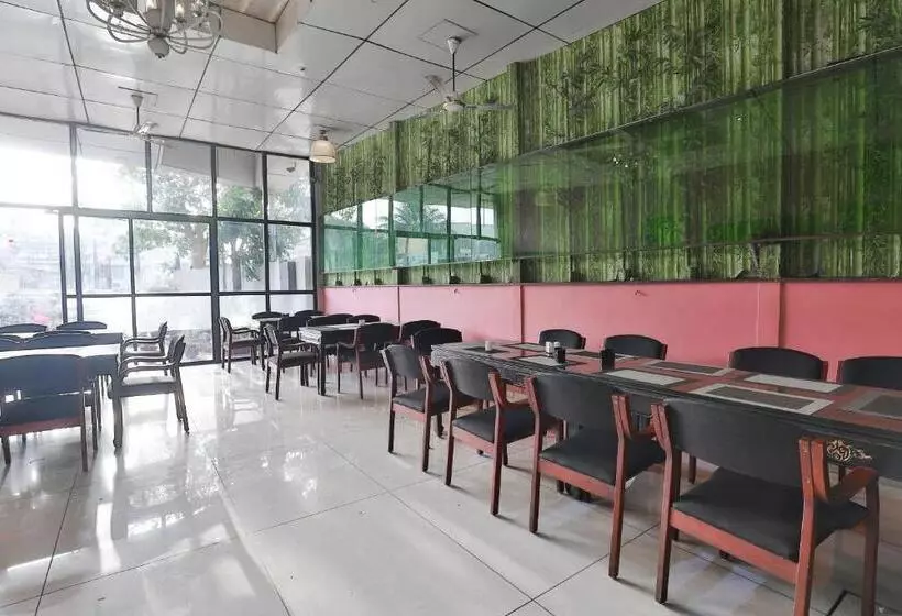 هتل O Lotus Residency