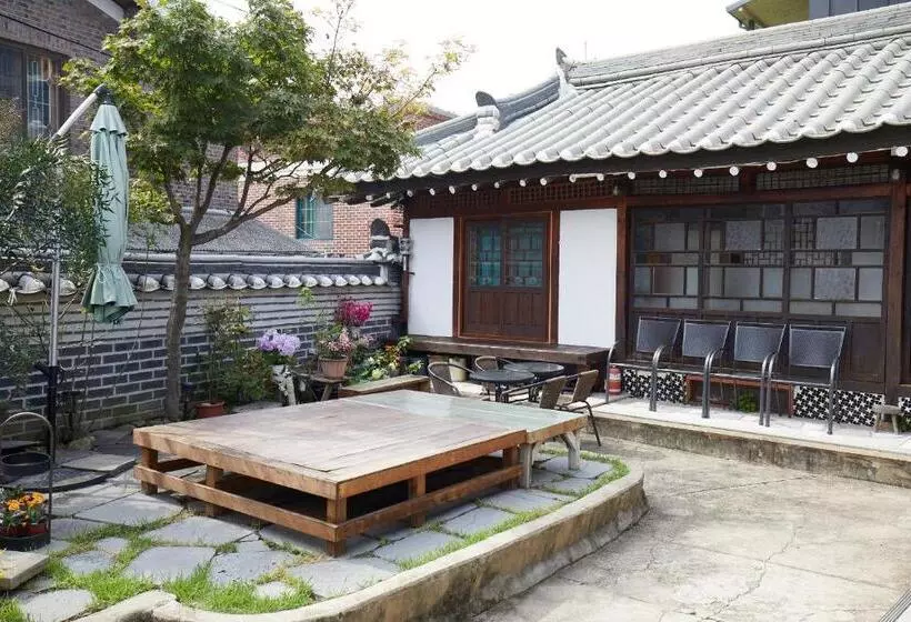 Majatalo Bonghwangjae Hanok Guesthouse